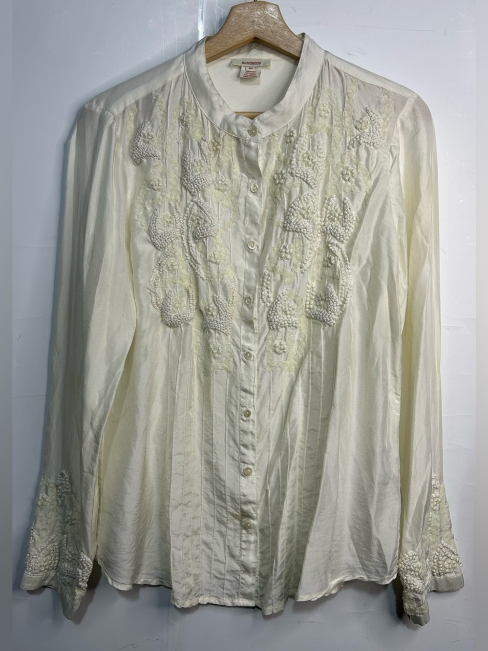 Sundance Cream Embroidered Button Front 100% Silk Blouse Size 10